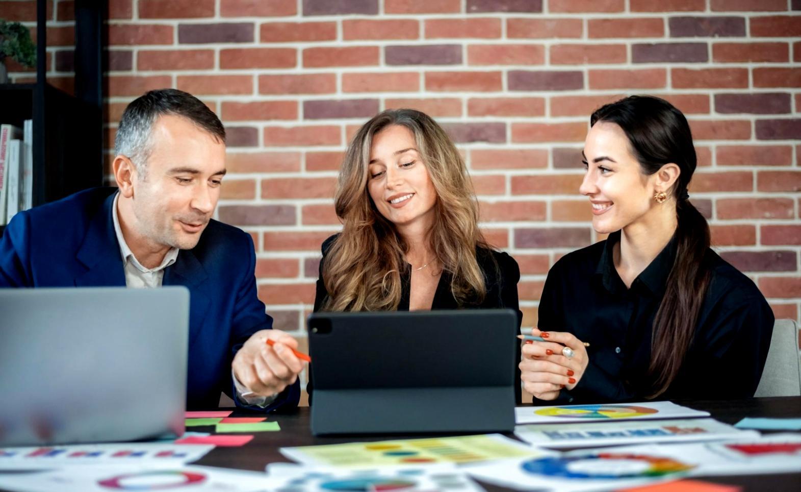 Analiză financiară și educație economică